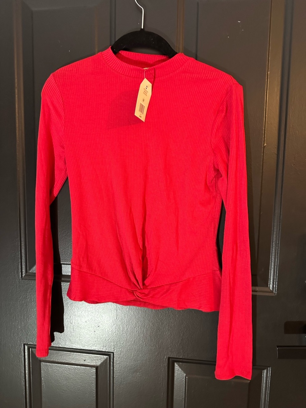 New Wonderly red long sleeve top